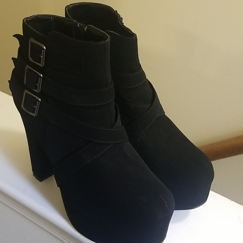 Black Platform Booties - Picture 2 of 3